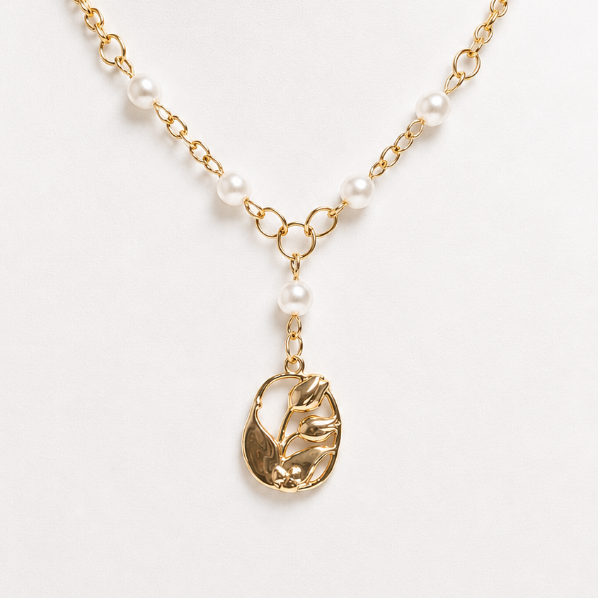 Soft tulip necklace